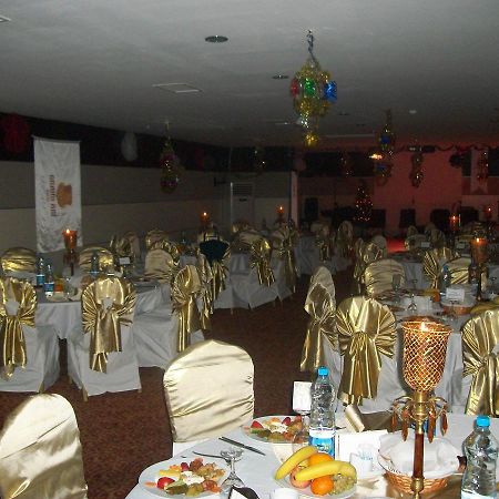 Grand Ani Hotel Карс Екстериор снимка