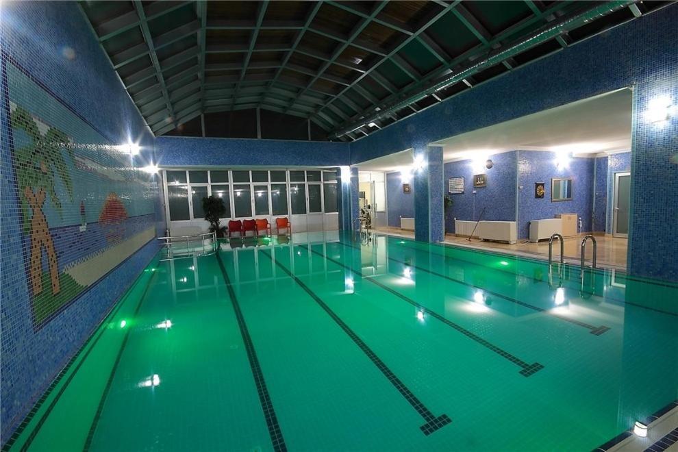 Grand Ani Hotel Карс Екстериор снимка